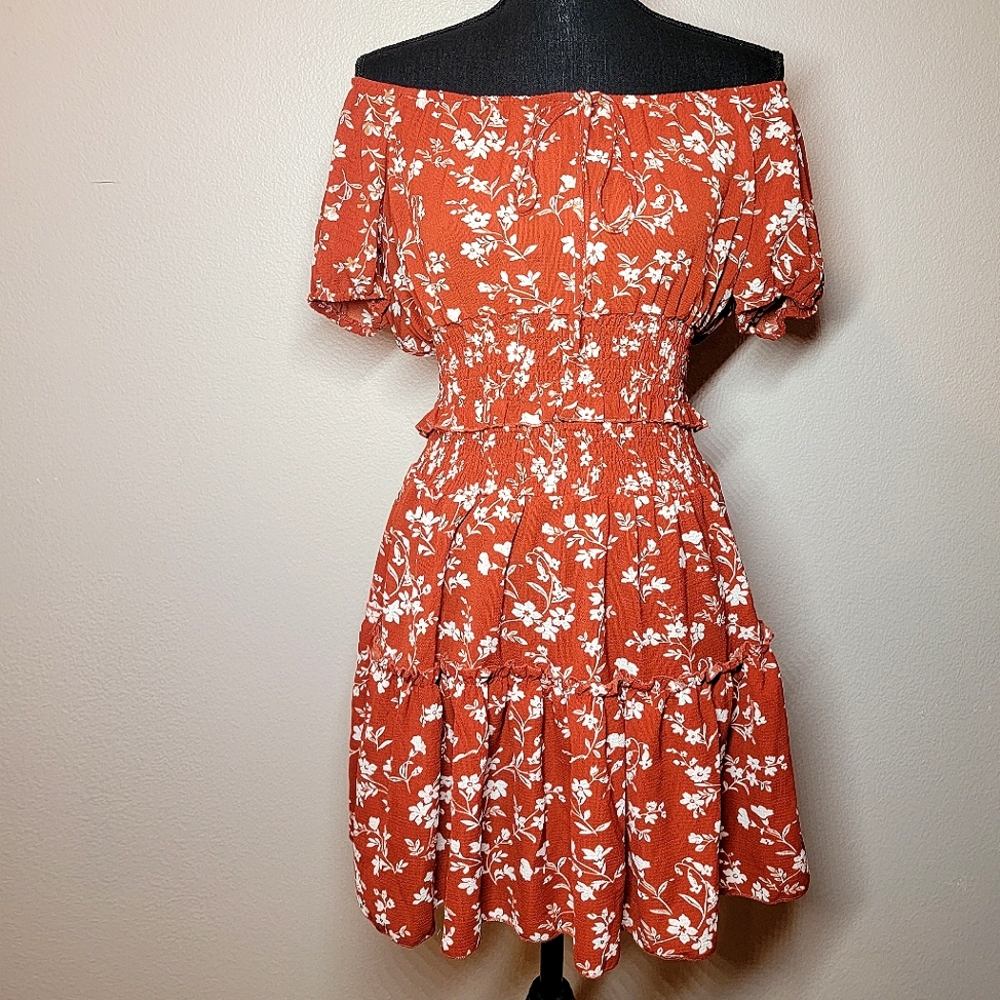 Ditsy Floral Print Skirt Set